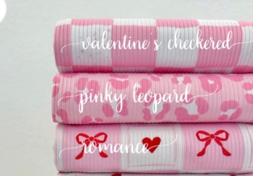 Pinky Leopard - Clips or Nylons