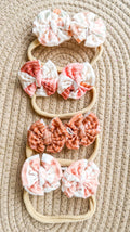 Waved Neutral Flower- Piggies