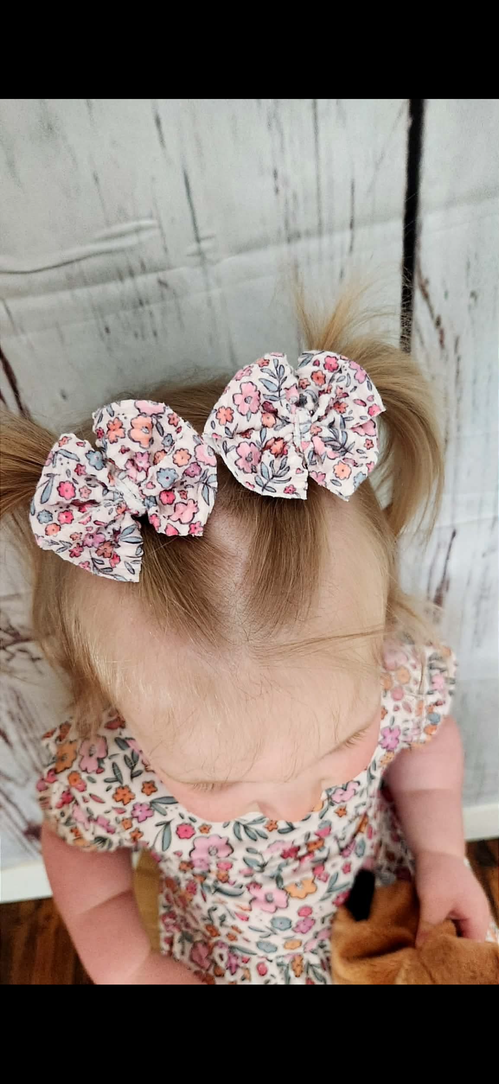 Waved Dainty Floral - Piggies