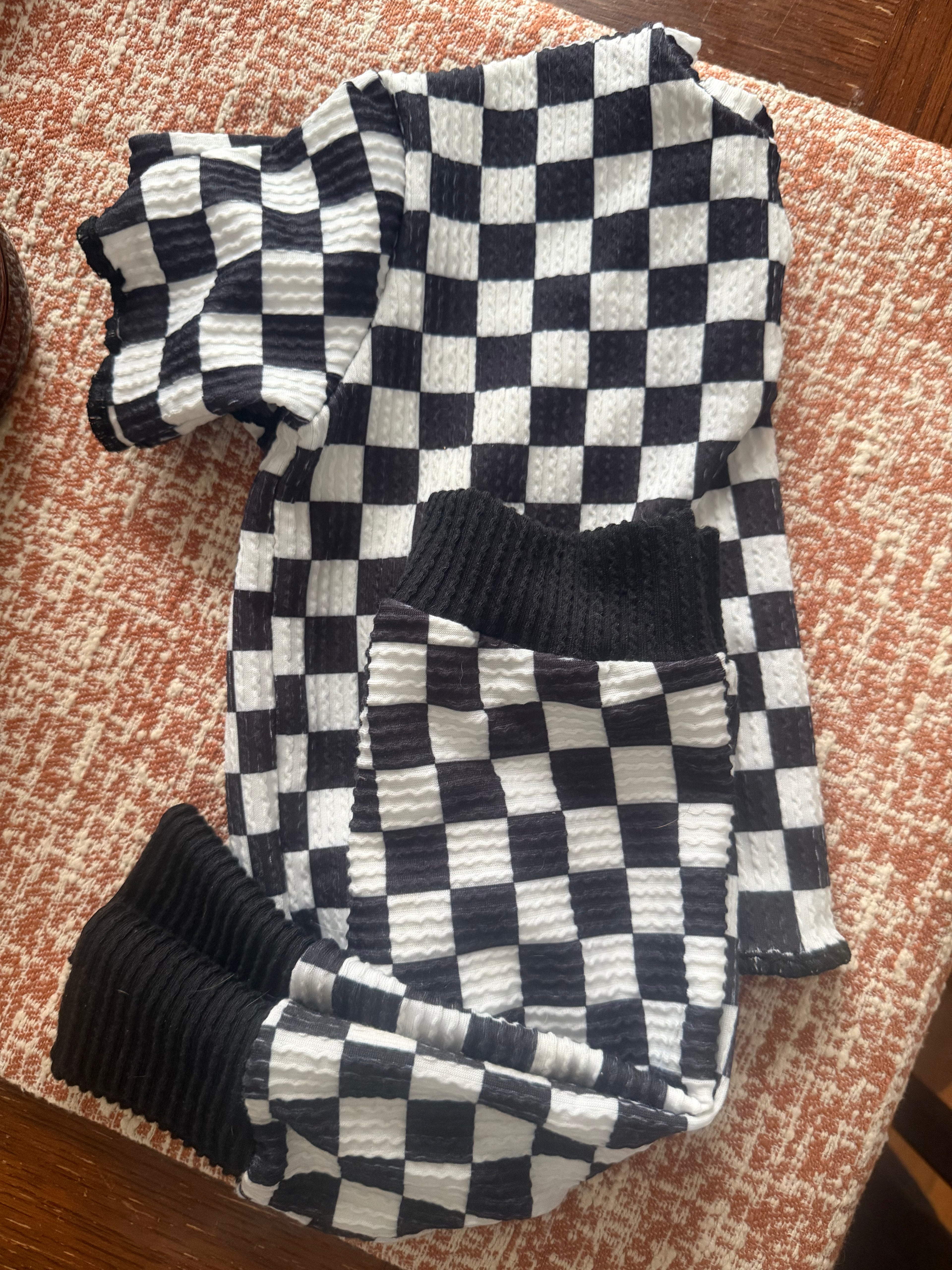 9-12 comfy top with leggings